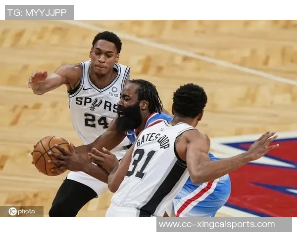 六人得分上双乌度卡谈对手包夹KD后的应对策略